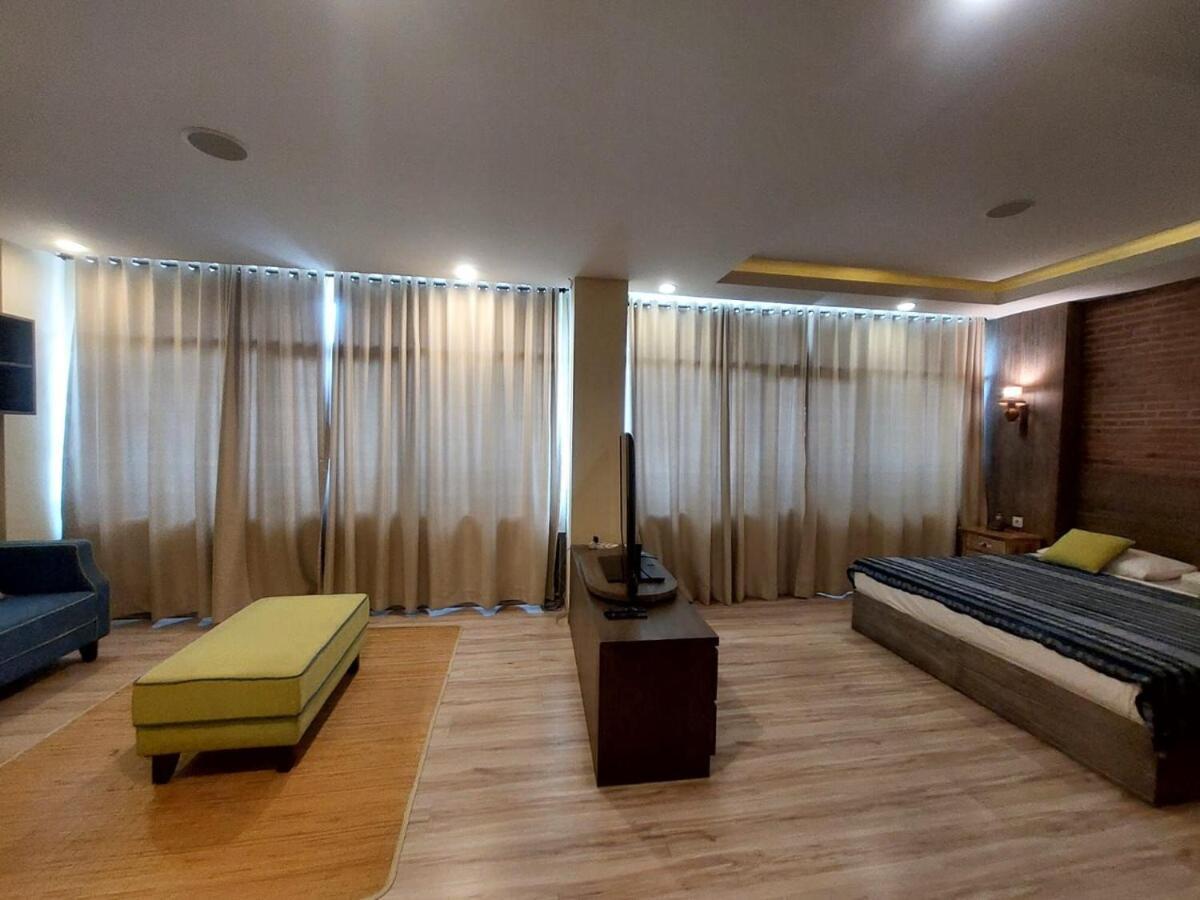 Apartemen Senayan จาการ์ตา ภายนอก รูปภาพ