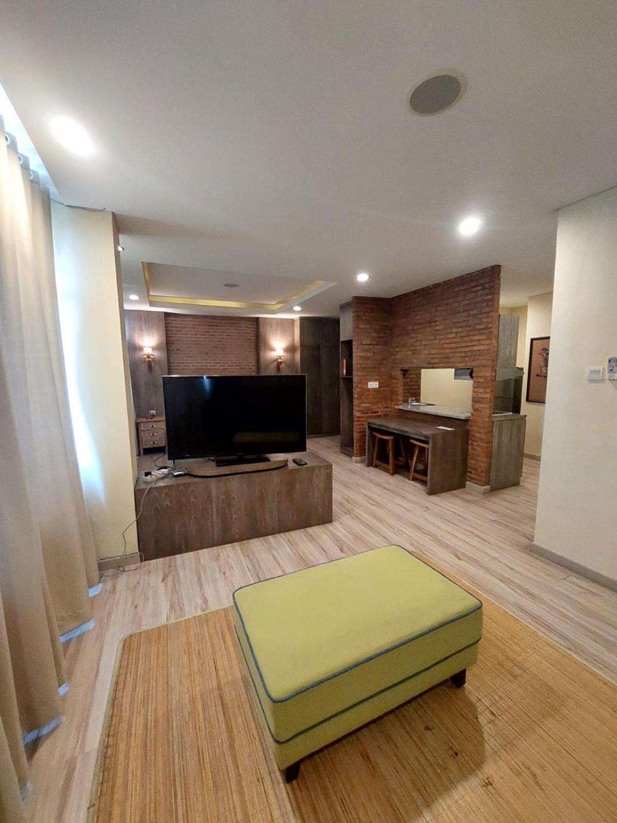 Apartemen Senayan จาการ์ตา ภายนอก รูปภาพ